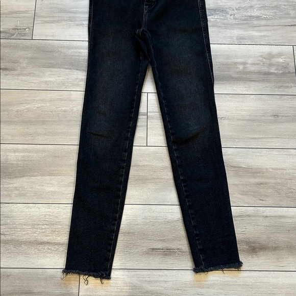 Free People We The Free black skinny fit jeans size 27 - Picture 3 of 9